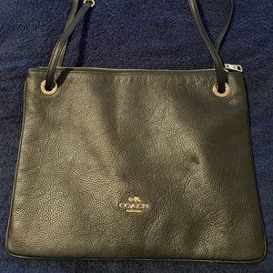 Coach crossbody messenger bag you can also use it as a shoulder bag